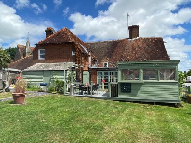 The White Hart Hotel Newenden Buitenkant foto