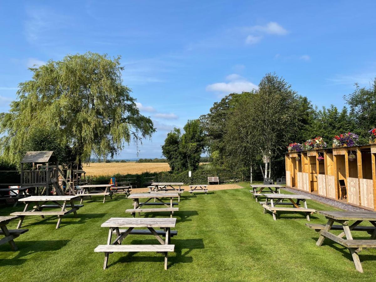 The White Hart Hotel Newenden Buitenkant foto
