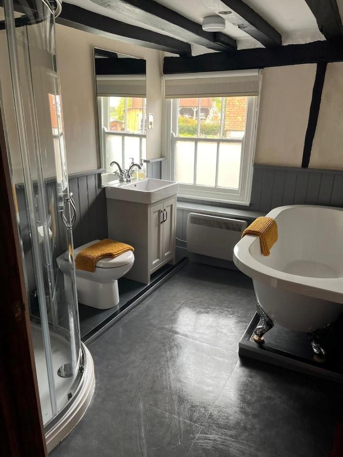 The White Hart Hotel Newenden Buitenkant foto